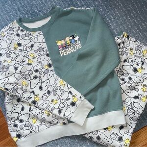 Peanuts Lounge / Pajama set - Sweatsuit Set Sweatshirt and Sweatpants